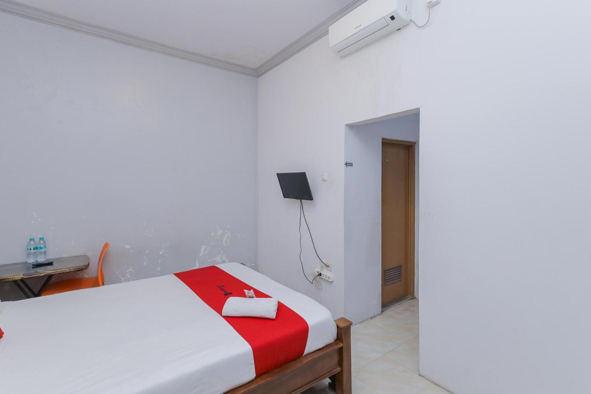 Reddoorz At Pondok Candra Surabaya Dış mekan fotoğraf