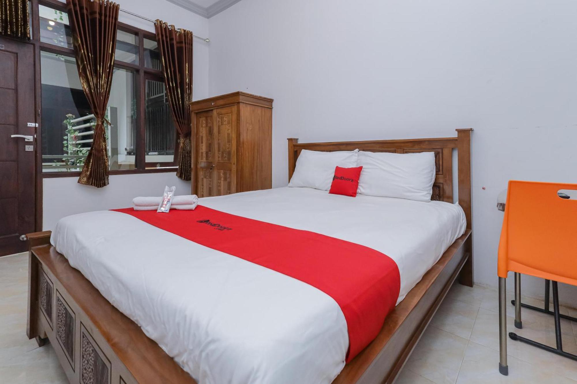 Reddoorz At Pondok Candra Surabaya Dış mekan fotoğraf