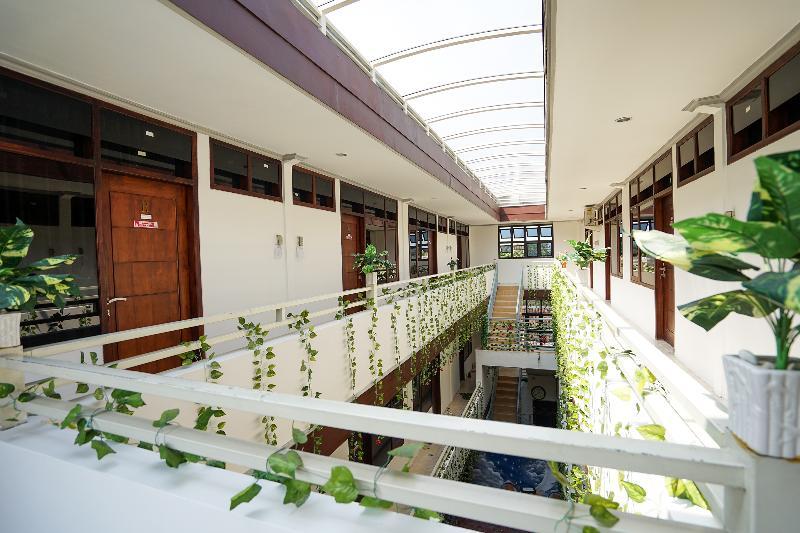 Reddoorz At Pondok Candra Surabaya Dış mekan fotoğraf